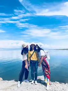 三小只佛系美少女的青海湖小环线
