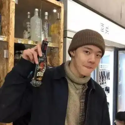 青春潮酷头像男生真人
