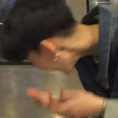 最吸引女人微信男头像遮不住的帅气
