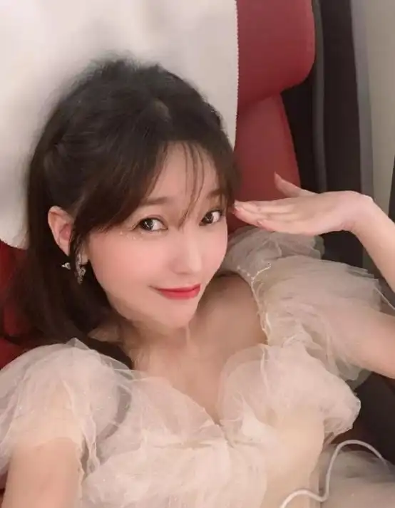 她是娱乐圈最佛系女星,当红时玩消失,再次复出照样有人买账
