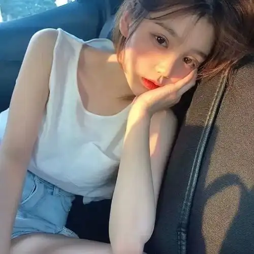 敲好看的纯欲女生头像集
