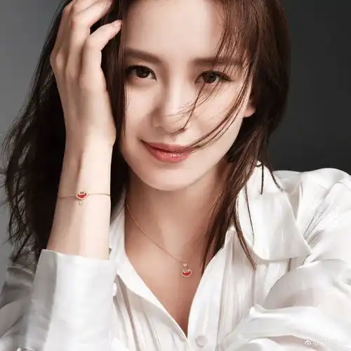亲爱的自己刘诗诗要结婚了,孕后诗爷韵味十足,佛系复出无宣传
