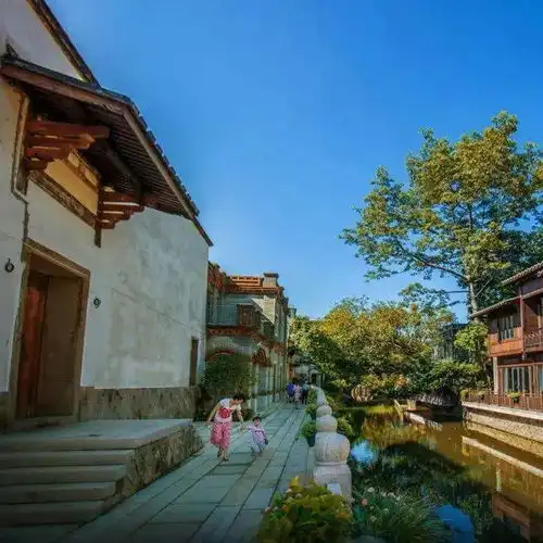 平均年龄过百今天,福州这些老伙计在朋友圈吵翻了
