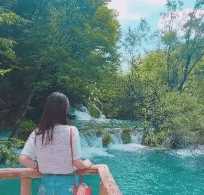 一人不进庙,二人不看井,三人不抱树看完惊醒
