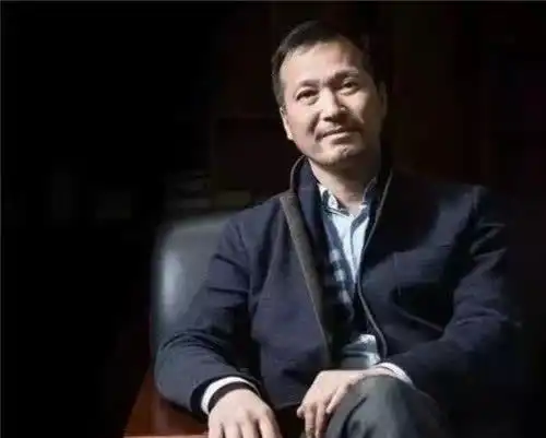 中国最佛系富豪,坐拥400亿身家,25年只钻研1种业务,你绝对用过
