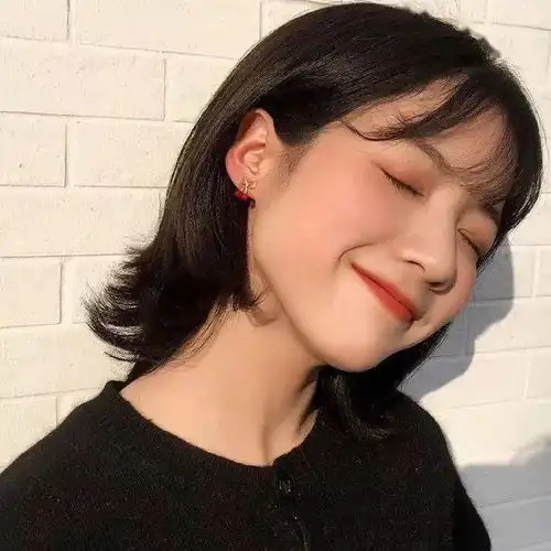 头像爱与遗憾,各掺半
