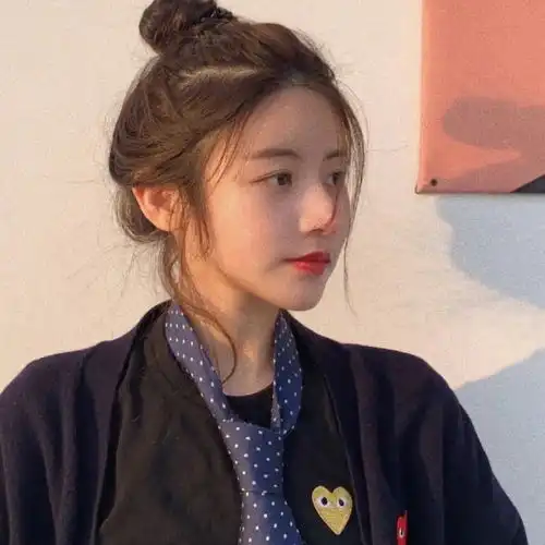 超温柔女头很多东西看久了都会腻唯独你越看越欢喜
