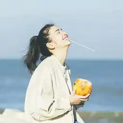 男生担心你离开他,才会做这6件事情
