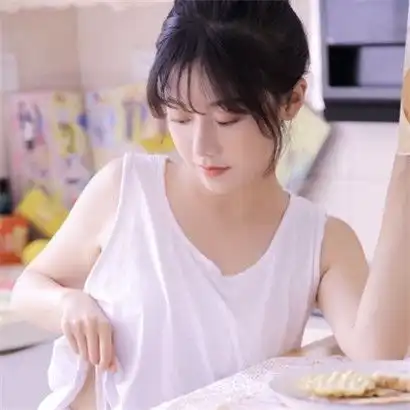 甜美清新女生头像,全部是夏季穿的很单薄的妹子
