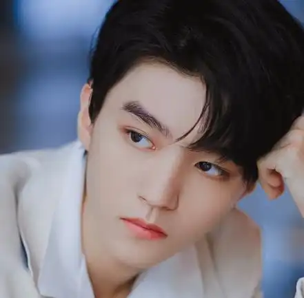 tfboys官博更改头像,让粉丝心寒,出道七年的努力难道白费了
