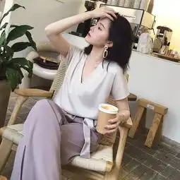 佛系少女风格女童头像