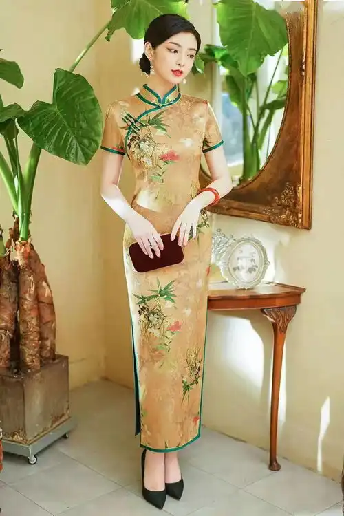 旗袍舞佛莲优雅大方,适合中老年学习,既简单好学还能健身
