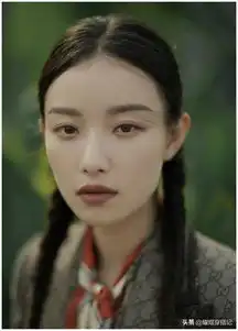 倪妮不仅是生图杀手,还是能把佛系风穿出极致高级感的女星
