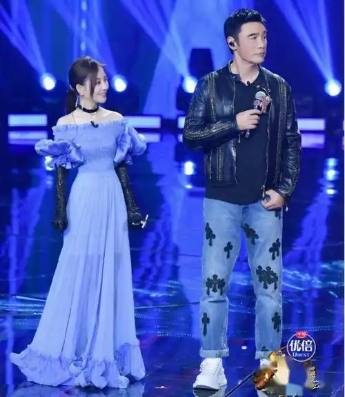 好奇宝宝钟镇涛上线佛系少女冯提莫耐心科普,网友b哥一脸懵
