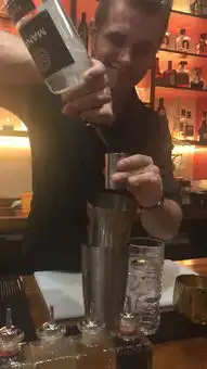 大溪地东京佛系蜜月,肥宅至上
