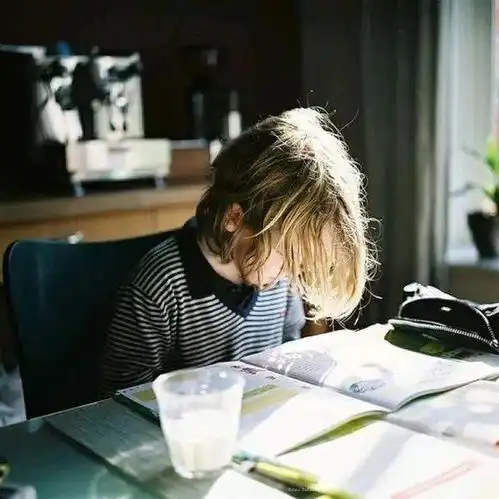英子精选男女情侣卡通明星,五大系列高清头像
