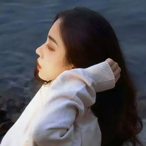 女生头像想到你想到我
