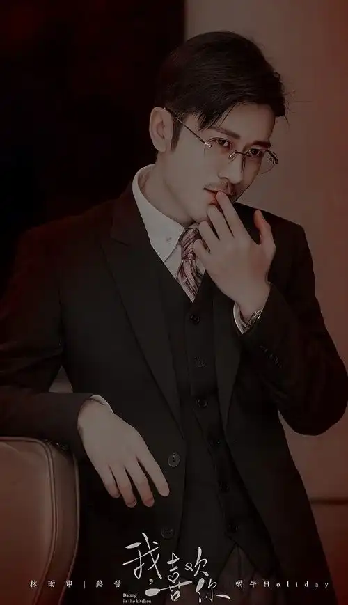 网评让人欲罢不能的禁欲系男主top10胡一天李现皆上榜,第一名真的是经典
