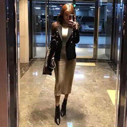 运动不止是为了提高抵抗力,40岁姐姐健身3年后,马甲线蜜桃臀,让人羡慕
