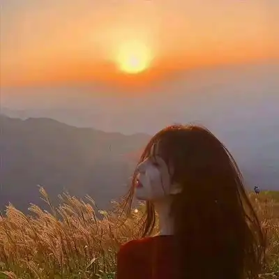 2023最新唯美秋天浪漫女生头像
