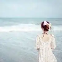 蓝色系唯美女生头像
