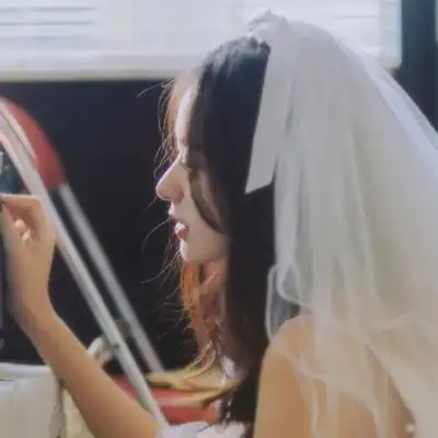 唯美头像女有气质漂亮侧脸女生头像意境图片
