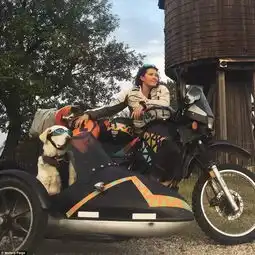 敢独自骑摩托带狗旅行6000公里的才是女汉子
