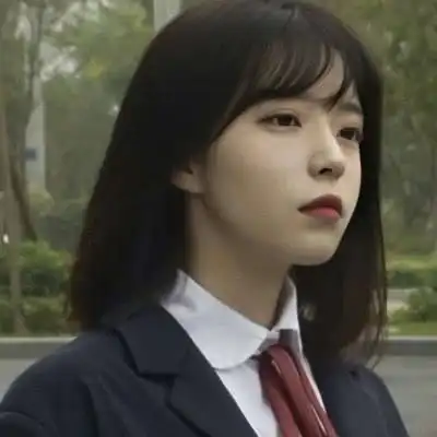 短发美女微信头像图片2020短发微信头像女霸气范
