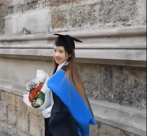 牛津数学女博士回应学术媛标签,给网暴受害者以击碎恶意的勇气
