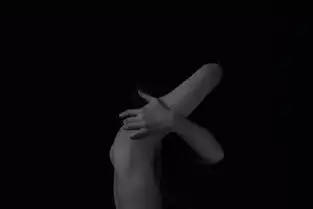 日本女摄影师镜头下的佛系摄影清心寡欲的少女人体优雅
