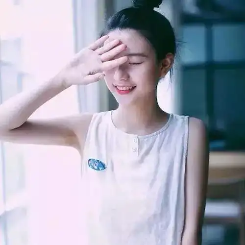 头像来不及告诉你,没有你我会很难过
