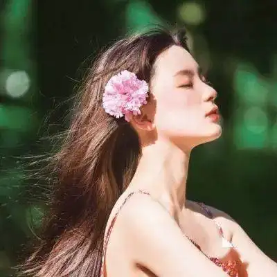 高清女头像温柔干净女生头像
