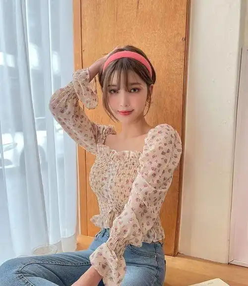比起纯欲风,夏天这样穿的女生才是高段位吧
