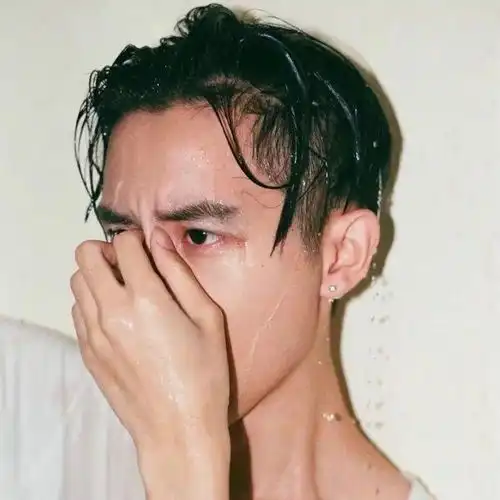 微信头像高清好看的真人头像大全
