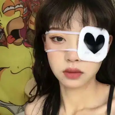 网易云热评我陪客户喝酒被灌醉了,之后总感觉嘴边有异物,醒来才知道
