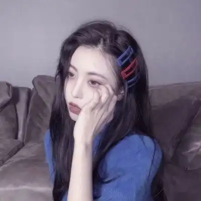 女生微信头像个性霸气,给人一种非常美艳的感觉

