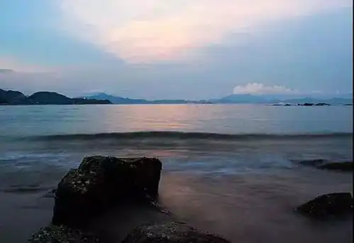 以后去看海可坐地铁啦深圳这趟开往海边的地铁终于要来了
