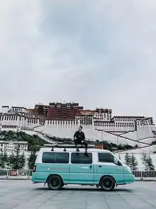 这对小情侣在5万公里的旅行中寻找爱与自由
