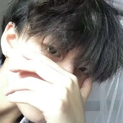 超酷成熟干净男头像涉水而过并不代表你拥有整片大海.
