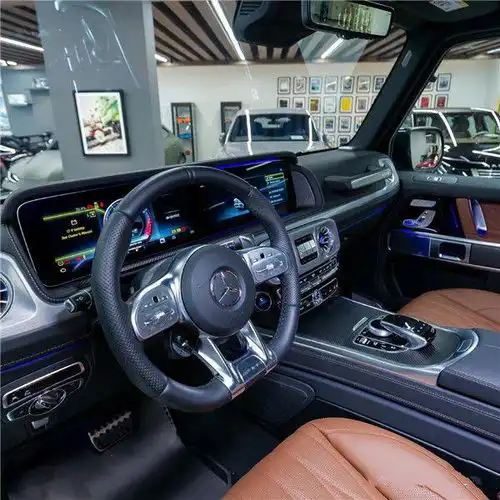 奔驰g634x4现车颜色齐全最低价480万最低
