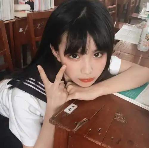 早恋的女生,虽然很快乐,但也有自己的烦恼,你们知道吗
