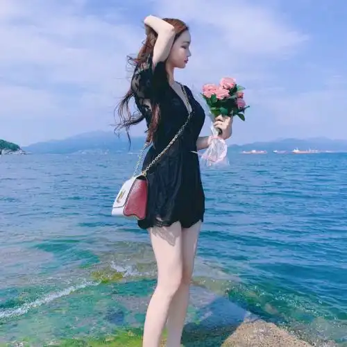 2023气质干净女生头像
