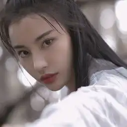 今夜月色真美风也温柔梦幻佛系时尚女生头像
