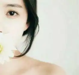佛系当道的时下,佛系粉嫩妆容才是绝美佛系妆容呢
