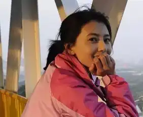女明星素颜竟然这么好看教你一招永久消除脂肪粒恢复少女肌
