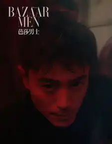 霍建华新年封佛系君王来袭沉稳有型气场十足
